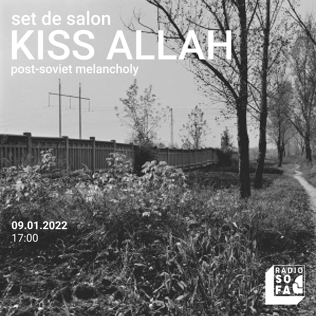 Set de salon : Kiss Allah
